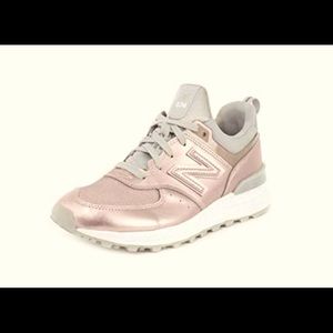 New Balance Rose gold sneakers